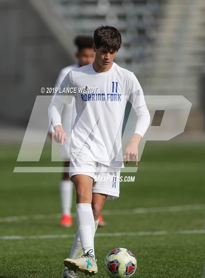 Thumbnail 2 in Roaring Fork vs. Kent Denver (CHSAA 3A State Final) photogallery.