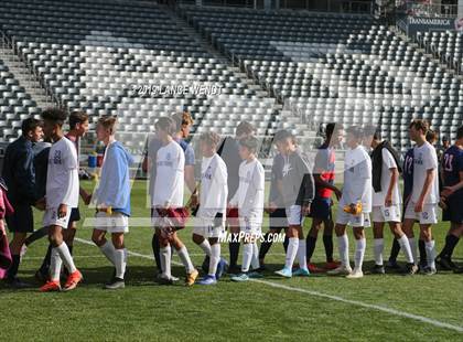 Thumbnail 3 in Roaring Fork vs. Kent Denver (CHSAA 3A State Final) photogallery.