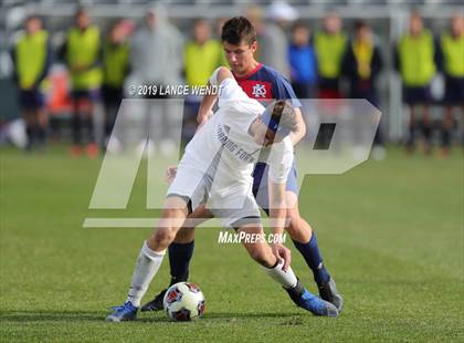 Thumbnail 1 in Roaring Fork vs. Kent Denver (CHSAA 3A State Final) photogallery.