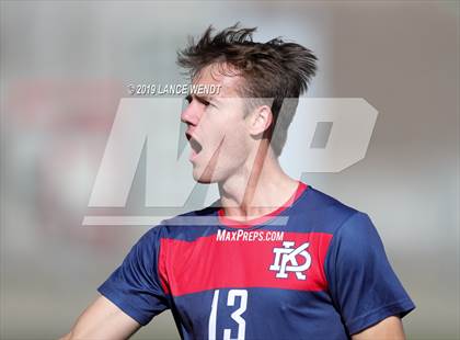 Thumbnail 3 in Roaring Fork vs. Kent Denver (CHSAA 3A State Final) photogallery.