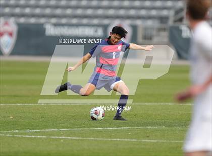 Thumbnail 3 in Roaring Fork vs. Kent Denver (CHSAA 3A State Final) photogallery.