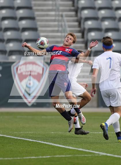 Thumbnail 3 in Roaring Fork vs. Kent Denver (CHSAA 3A State Final) photogallery.