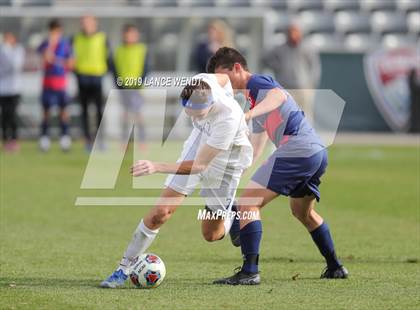 Thumbnail 1 in Roaring Fork vs. Kent Denver (CHSAA 3A State Final) photogallery.