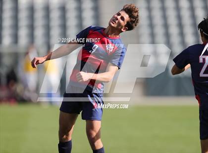 Thumbnail 2 in Roaring Fork vs. Kent Denver (CHSAA 3A State Final) photogallery.