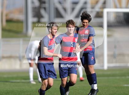 Thumbnail 3 in Roaring Fork vs. Kent Denver (CHSAA 3A State Final) photogallery.