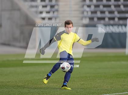 Thumbnail 3 in Roaring Fork vs. Kent Denver (CHSAA 3A State Final) photogallery.