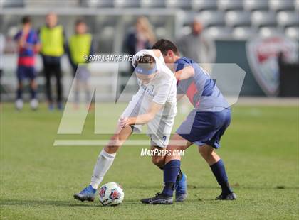 Thumbnail 3 in Roaring Fork vs. Kent Denver (CHSAA 3A State Final) photogallery.