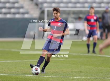Thumbnail 2 in Roaring Fork vs. Kent Denver (CHSAA 3A State Final) photogallery.