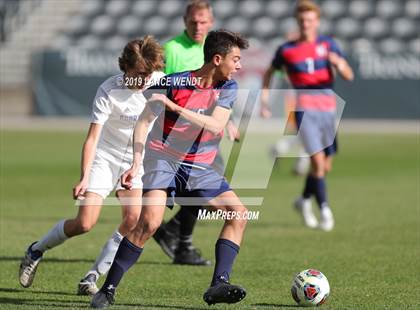 Thumbnail 3 in Roaring Fork vs. Kent Denver (CHSAA 3A State Final) photogallery.