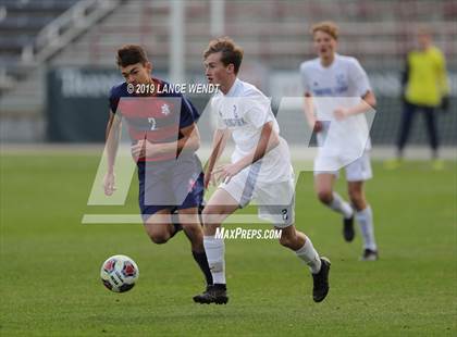 Thumbnail 2 in Roaring Fork vs. Kent Denver (CHSAA 3A State Final) photogallery.