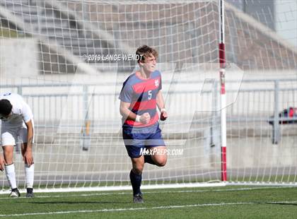 Thumbnail 1 in Roaring Fork vs. Kent Denver (CHSAA 3A State Final) photogallery.