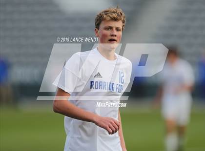 Thumbnail 3 in Roaring Fork vs. Kent Denver (CHSAA 3A State Final) photogallery.