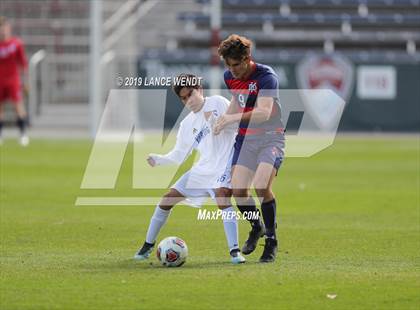 Thumbnail 2 in Roaring Fork vs. Kent Denver (CHSAA 3A State Final) photogallery.