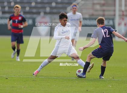 Thumbnail 2 in Roaring Fork vs. Kent Denver (CHSAA 3A State Final) photogallery.