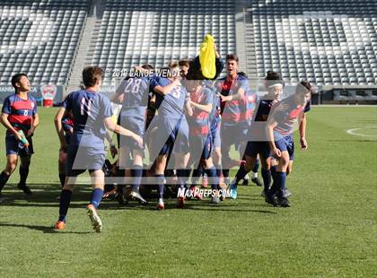Thumbnail 3 in Roaring Fork vs. Kent Denver (CHSAA 3A State Final) photogallery.