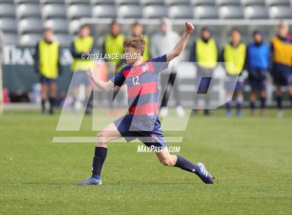 Thumbnail 3 in Roaring Fork vs. Kent Denver (CHSAA 3A State Final) photogallery.