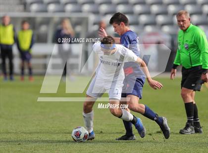 Thumbnail 1 in Roaring Fork vs. Kent Denver (CHSAA 3A State Final) photogallery.