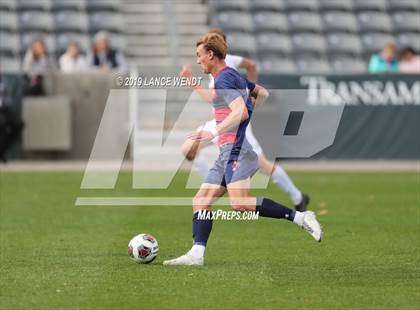Thumbnail 1 in Roaring Fork vs. Kent Denver (CHSAA 3A State Final) photogallery.