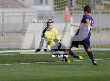 Thumbnail 2 in Roaring Fork vs. Kent Denver (CHSAA 3A State Final) photogallery.