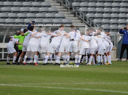 Thumbnail 3 in Roaring Fork vs. Kent Denver (CHSAA 3A State Final) photogallery.