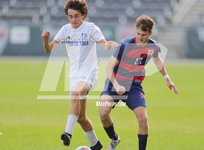 Thumbnail 1 in Roaring Fork vs. Kent Denver (CHSAA 3A State Final) photogallery.