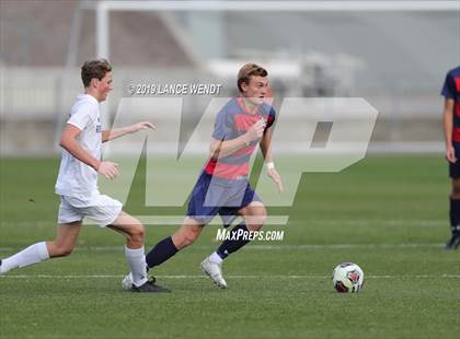 Thumbnail 2 in Roaring Fork vs. Kent Denver (CHSAA 3A State Final) photogallery.