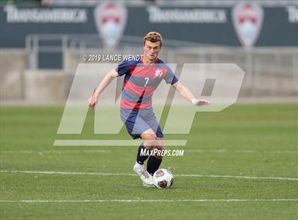 Thumbnail 1 in Roaring Fork vs. Kent Denver (CHSAA 3A State Final) photogallery.