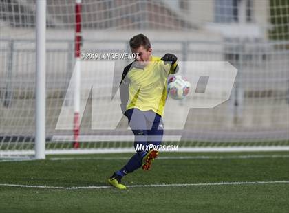 Thumbnail 1 in Roaring Fork vs. Kent Denver (CHSAA 3A State Final) photogallery.