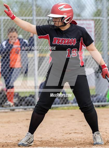 Thumbnail 3 in Racine vs Muskego (WIAA Division 1 Regional Playoff) photogallery.