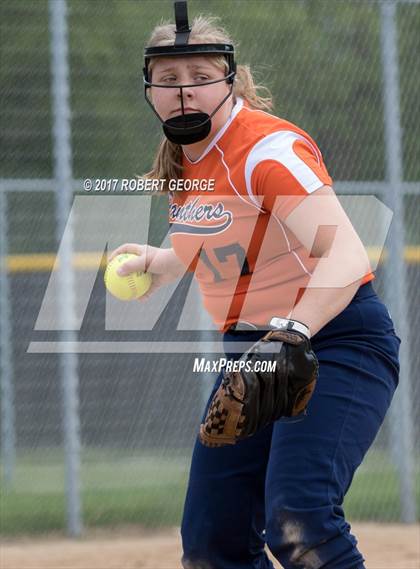 Thumbnail 3 in Racine vs Muskego (WIAA Division 1 Regional Playoff) photogallery.