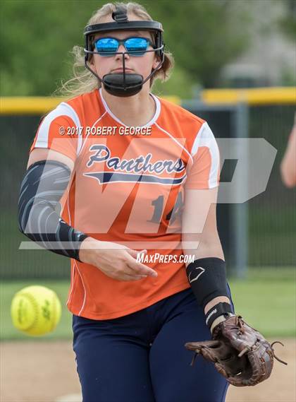 Thumbnail 1 in Racine vs Muskego (WIAA Division 1 Regional Playoff) photogallery.