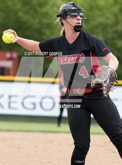 Thumbnail 3 in Racine vs Muskego (WIAA Division 1 Regional Playoff) photogallery.
