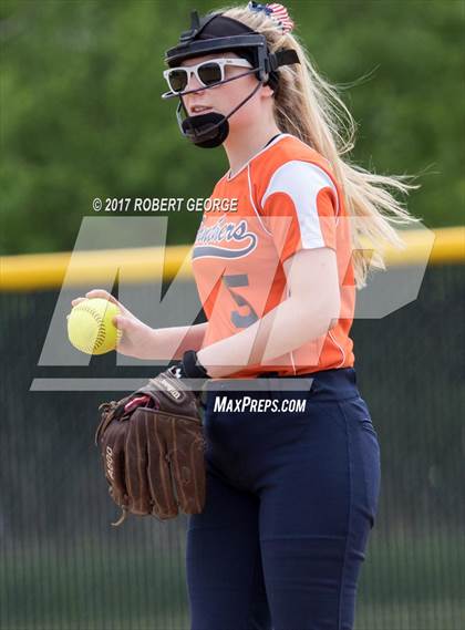 Thumbnail 1 in Racine vs Muskego (WIAA Division 1 Regional Playoff) photogallery.