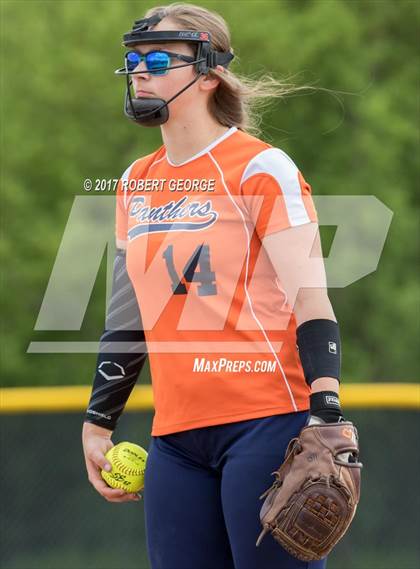 Thumbnail 3 in Racine vs Muskego (WIAA Division 1 Regional Playoff) photogallery.