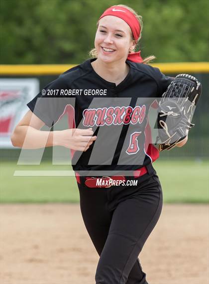 Thumbnail 1 in Racine vs Muskego (WIAA Division 1 Regional Playoff) photogallery.
