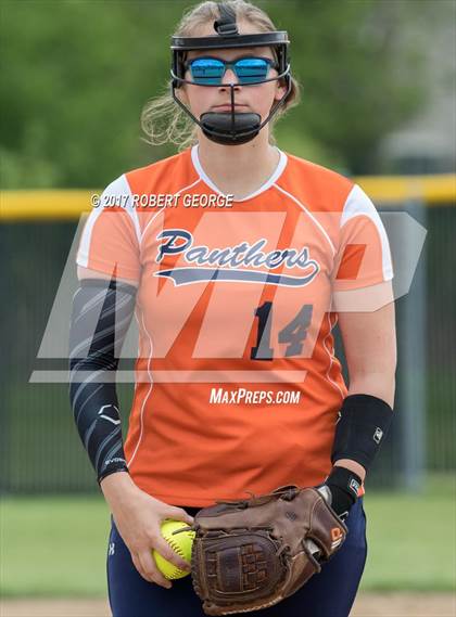 Thumbnail 3 in Racine vs Muskego (WIAA Division 1 Regional Playoff) photogallery.