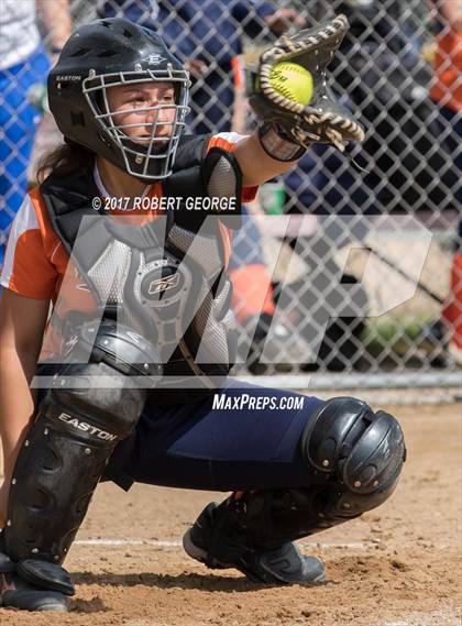Thumbnail 1 in Racine vs Muskego (WIAA Division 1 Regional Playoff) photogallery.