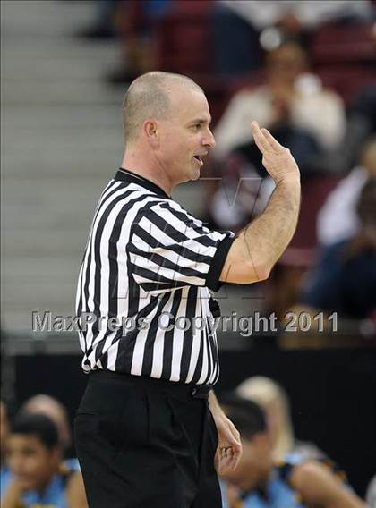 Thumbnail 2 in Center vs. Sacramento (CIF SJS D3 Final) photogallery.