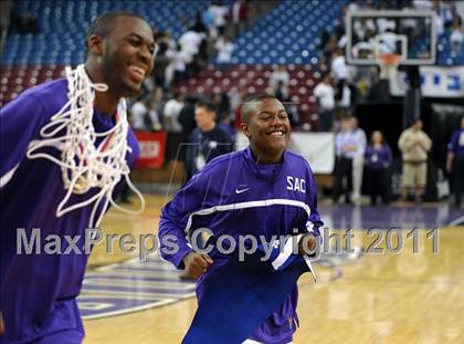 Thumbnail 2 in Center vs. Sacramento (CIF SJS D3 Final) photogallery.