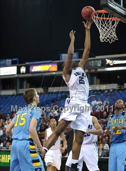 Thumbnail 3 in Center vs. Sacramento (CIF SJS D3 Final) photogallery.