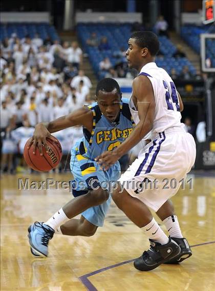 Thumbnail 2 in Center vs. Sacramento (CIF SJS D3 Final) photogallery.
