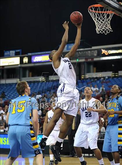 Thumbnail 2 in Center vs. Sacramento (CIF SJS D3 Final) photogallery.