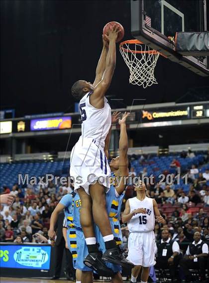 Thumbnail 2 in Center vs. Sacramento (CIF SJS D3 Final) photogallery.