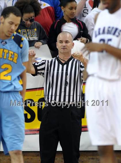 Thumbnail 2 in Center vs. Sacramento (CIF SJS D3 Final) photogallery.