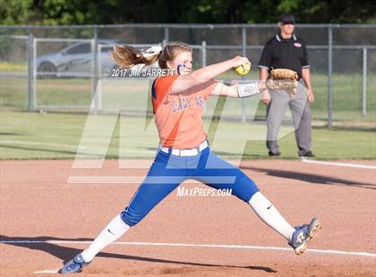 Thumbnail 2 in Madison Central vs. Southaven photogallery.