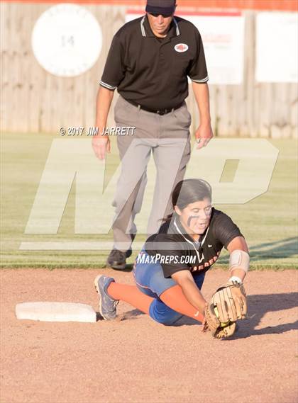 Thumbnail 3 in Madison Central vs. Southaven photogallery.