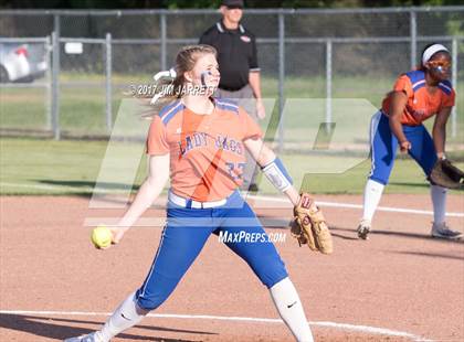 Thumbnail 1 in Madison Central vs. Southaven photogallery.