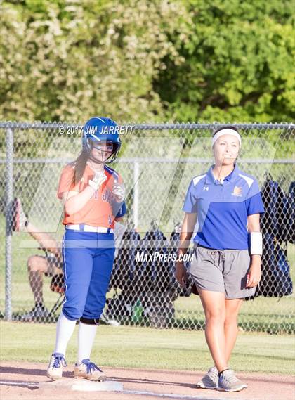 Thumbnail 3 in Madison Central vs. Southaven photogallery.