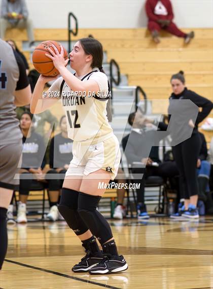 Thumbnail 3 in Jordan vs Paetow photogallery.