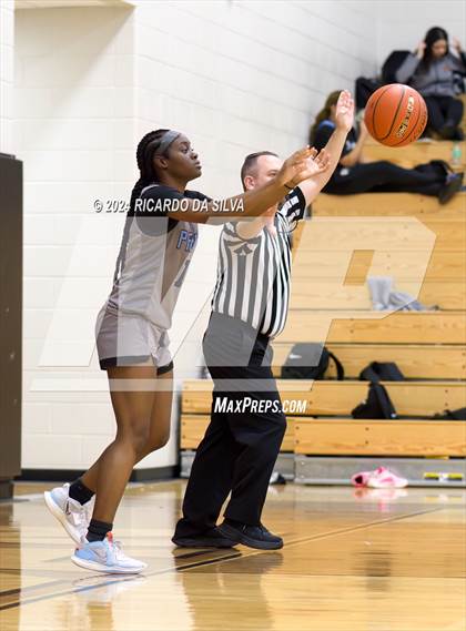 Thumbnail 1 in Jordan vs Paetow photogallery.